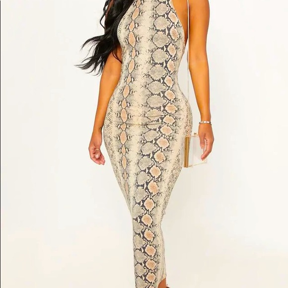 * SOLD * PRETTYLITTLETHING - Halterneck Midaxi Dress, Snake Print, Size 4 US - Picture 1 of 3